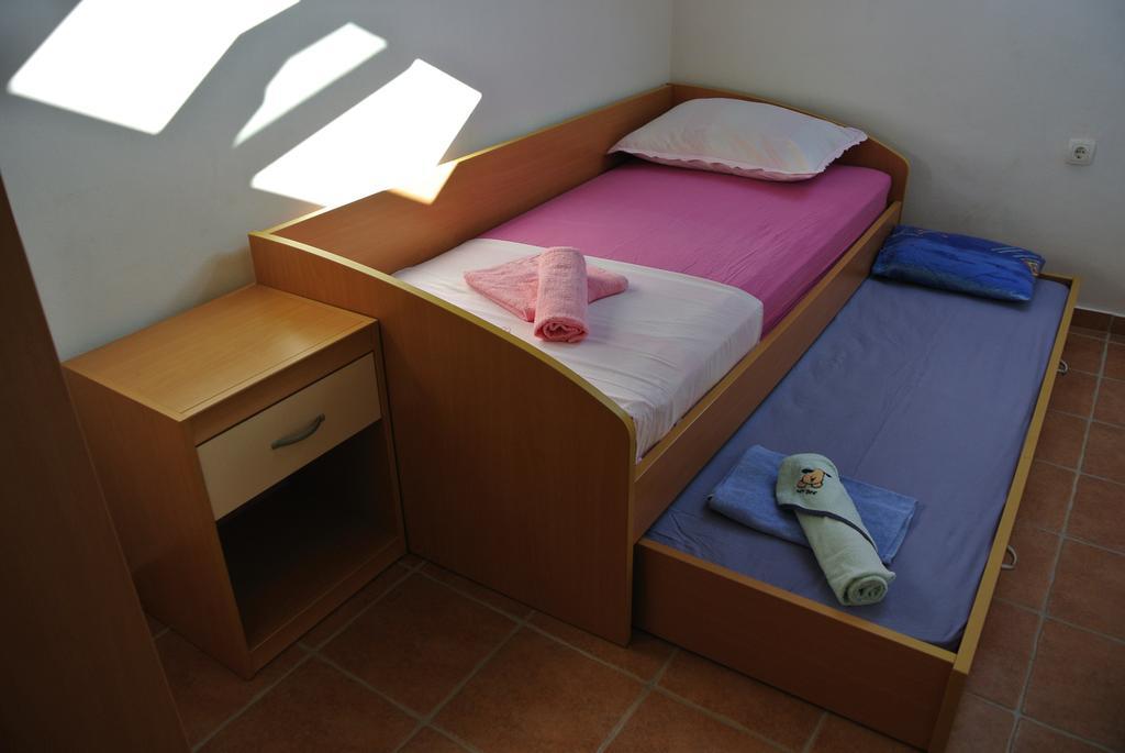 Kaprije Mistral Apartment Экстерьер фото