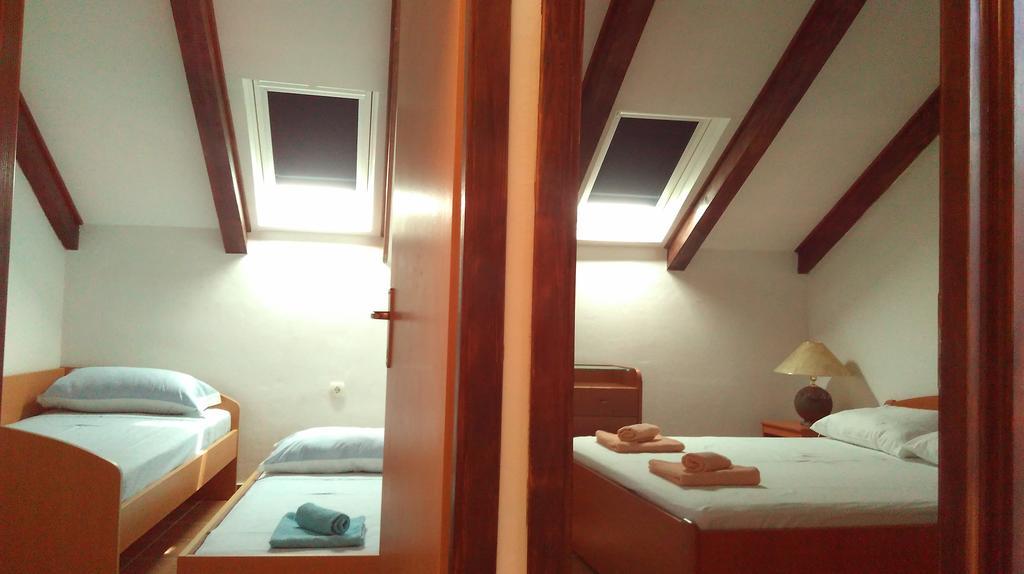 Kaprije Mistral Apartment Экстерьер фото