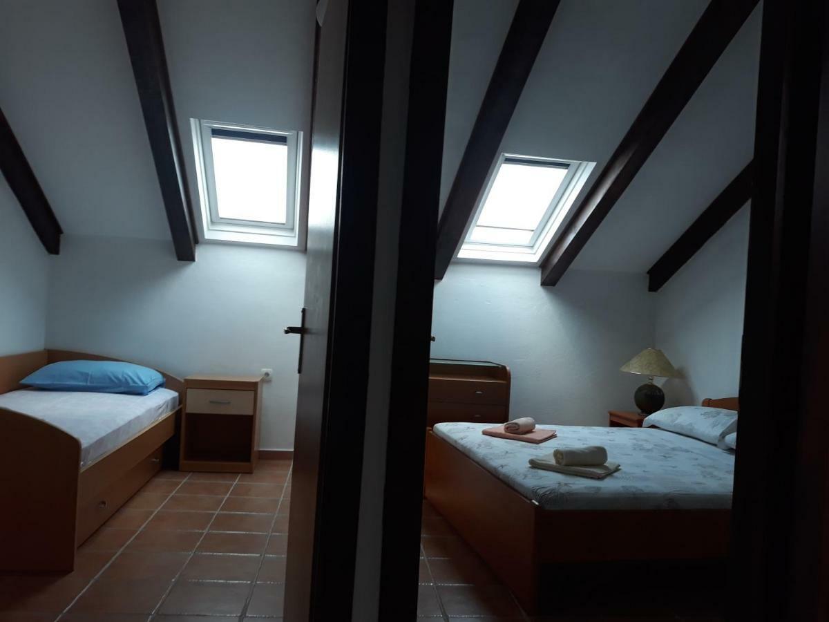 Kaprije Mistral Apartment Экстерьер фото